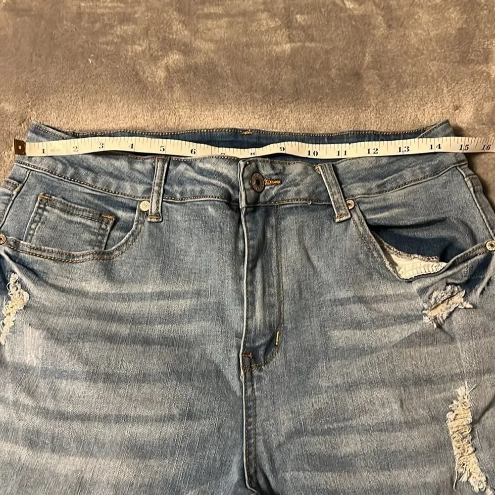 No Brand - Distressed Jean Capri